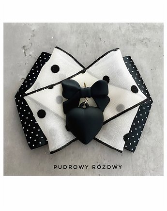 Brosza z serduszkiem i kokardką Nowość Kropki, Pudrowy Różowy