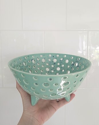 Ceramiczny durszlak na owoce duży miętowy, m2k studio