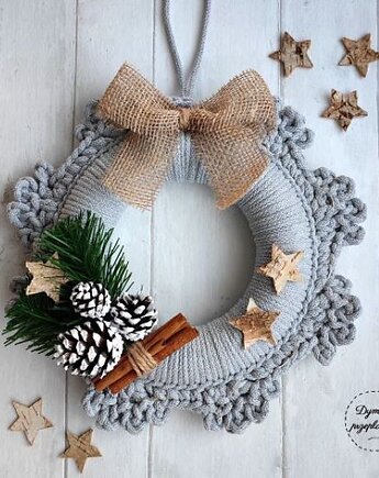 Wianek świąteczny handmade ze sznurka w kształcie śnieżynki, Dymkowe Przeplatanki