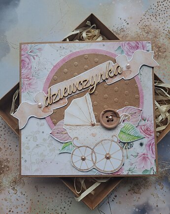 Kartka na baby shower dziewczynki (w pudełku), Kartkodzielo
