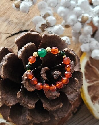 Elastyczny pierścionek z jadeitem i szmaragdem Nilu, REVEAL