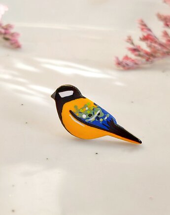 Pin z Sikorką Bogatką, romantyczna biżuteria z ptakiem, prezent dla niej, Dary Rusałki