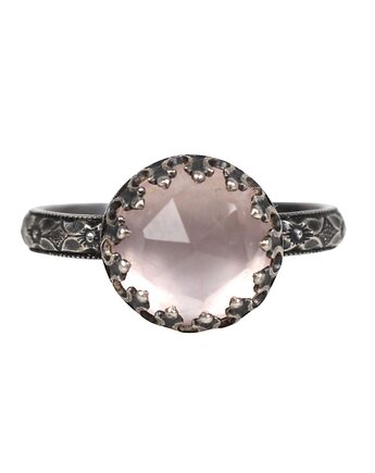 Srebrny oksydowany pierścionek Princess z kwarcem różowym w stylu Vintage, Blooming Stones