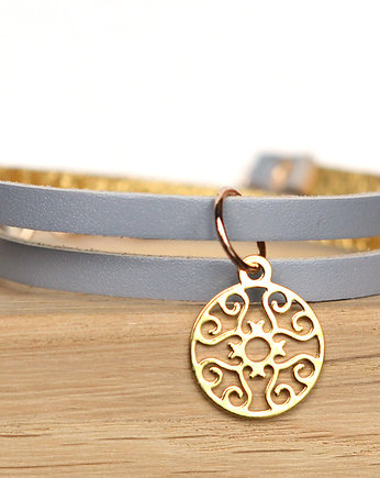 flo light grey floral gold, barboleta