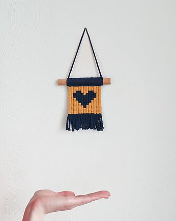 Makrama serduszko - zawieszka na ścianę, kipu