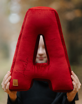 Poduszka dekoracyjna litera, literka, inicjały z imieniem - kolor do wyboru, Mama Otula