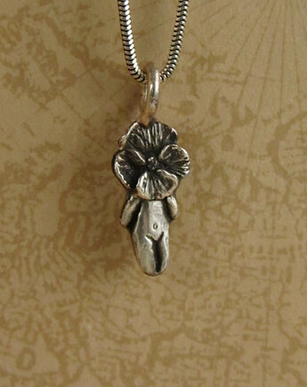 Zawieszka ze srebra Bratek, Antilica