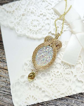 Złoty wisiorek soutache, Mró Soutache