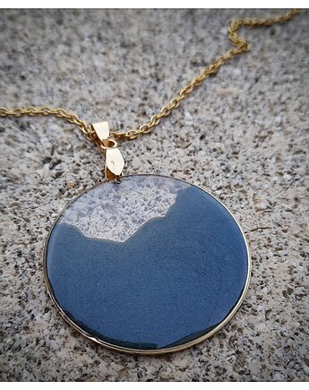 Grafitowy  wisiorek Dolci, Figa handmade accessories