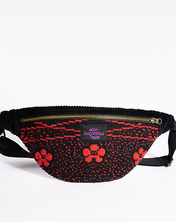 Upcyclingowa nerka ze starej narzuty, kapotka