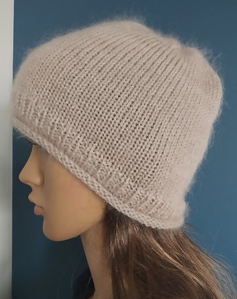 Czapka Cloche  cienka przejściowa z moheru beżowa, Knit Couture