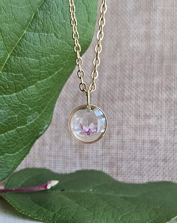 Mały wisiorek z różowym kwiatem prawdziwy kwiat, zkwiatem