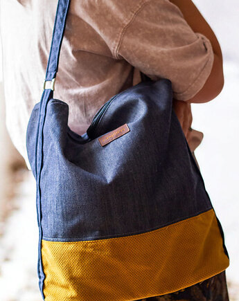 Bogo bag z granatowego jeansu, raspberi