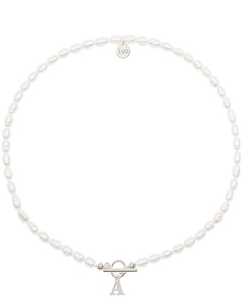 Choker z naturalnych pereł z literką, LUO