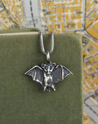 Srebrna zawieszka Średniowieczny Nietoperz, Antilica