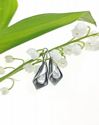 Lilie z perłami kolczyki srebrne, VENUS GALERIA