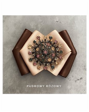 Brosza Exclusive z ażurową ozdobą z kryształkami NEW, Pudrowy Różowy