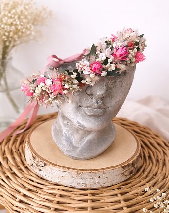 Wianek na głowę suszki, Łąka