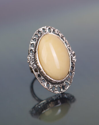 Ażurowy pierścionek z mlecznym bursztynem bałtyckim, Andorii by Baco