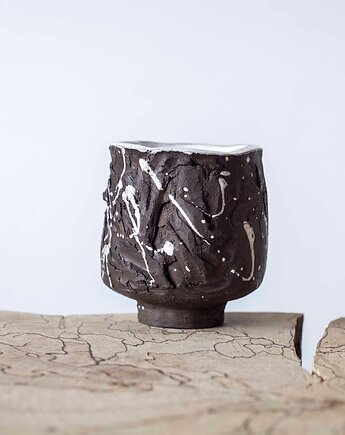 Czarka kurinuki, studnia ceramiczna