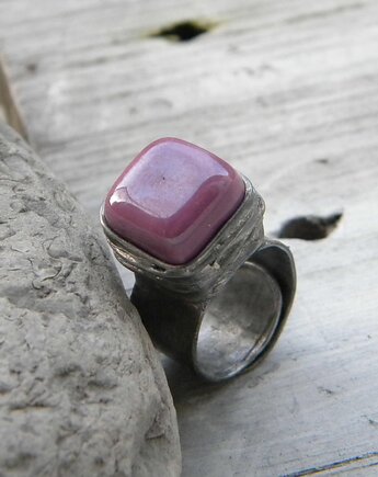 Zarezerwowane  Kostka lilaróż   - pierścień, Beata Trotter