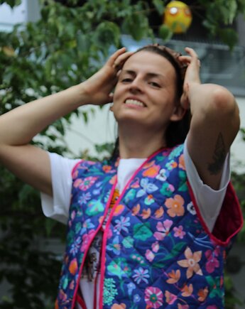 Pikowana kamizela w kwiaty, Honolulu Wear