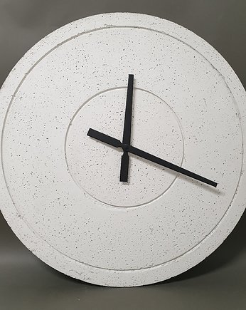 Zegar  z betonu Groove - biały czarny, OSOBY - Prezent dla babci