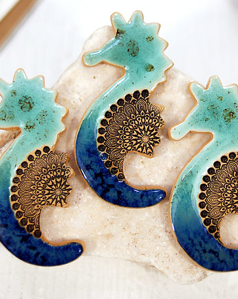 Ceramiczny konik morski -  magnes na lodówkę, 10FingersArt