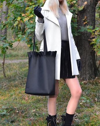 Skórzana torba z falbanką, modeMania