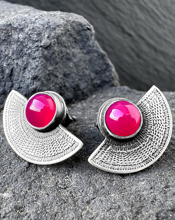 Orientalne kolczyki wkrętki srebrne wachlarze z agatem fuksja, SHAMBALA