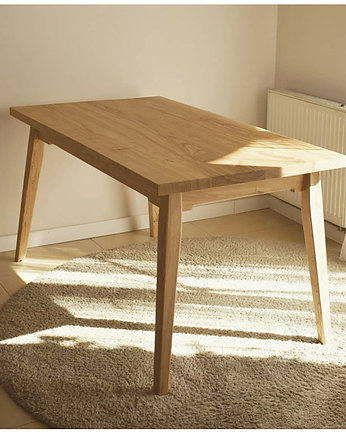 Stół jesionowy Roe, Studio Minimal