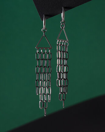 Długie industrialne kolczyki z trójkątami i łańcuchami, AT NOON