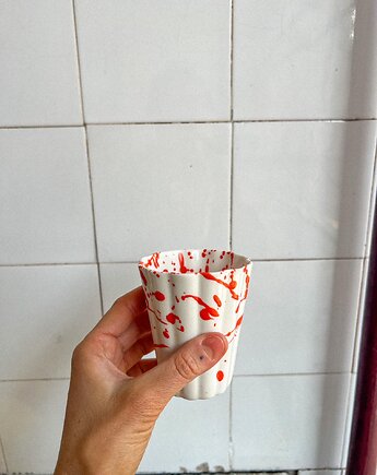Kubek porcelanowy nakrapiany pomarańczowy MARE, Soul Label