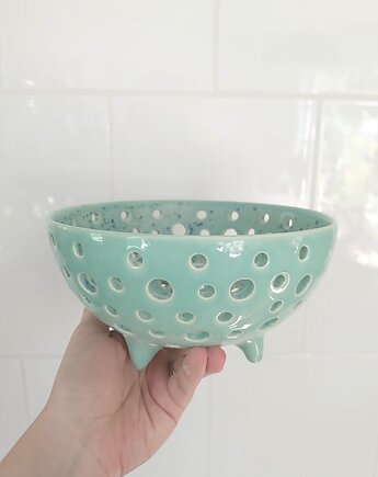 Ceramiczny durszlak na owoce miętowy, m2k studio