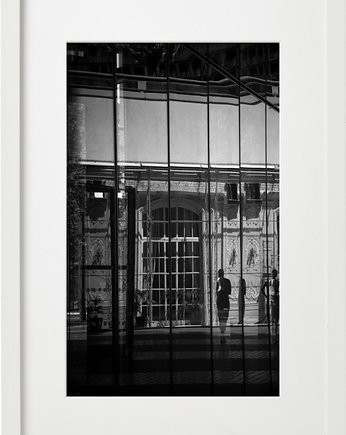 Berlin, street photo, wydruk fine art, papier barytowy, nr 3, Mamazplecakiemiaparatem
