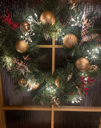 Wianek swiateczny, Lovekulkowe