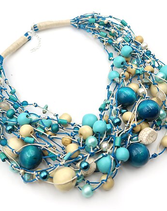 Almond Heaven, Makowisko