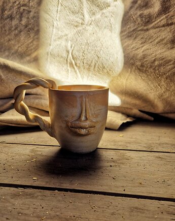 Kubek usta, kubek twarz, rzeźba kubek, kubek kobieta, capuccino, Fiona Ceramics