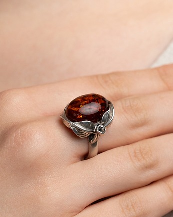Pierścionek koniakowy z bursztynem w stylu vintage - Secesja, Srebro 925, Amber Charm