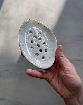 Handmade Ceramiczna Mydelniczka Podłużna Biała w Piegi, Maison Fragile
