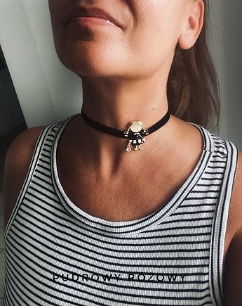 Naszyjnik  Glamour z Dziewczynką New, Pudrowy Różowy