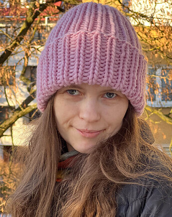 Zimowa czapka z wełny peruwiańskiej Lumi magnolia, Made by Jaga