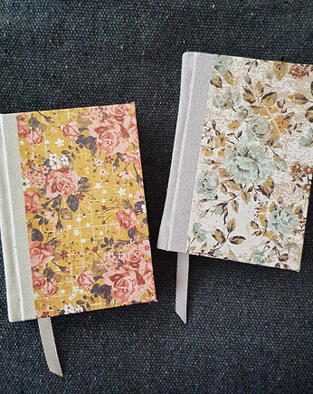 Para mini notesików A7 w twardych okładkach, Sygnatura Bookbinding Studio