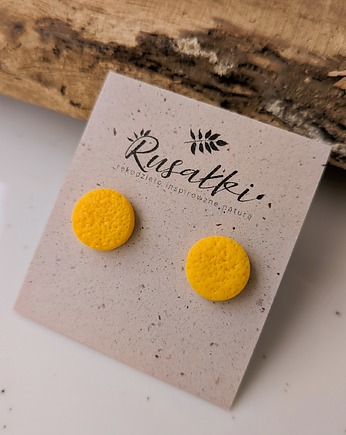 Żółte kolczyki sztyfty kropki, musztardowa biżuteria minimalistyczna, Dary Rusałki
