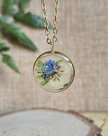 Błękitna zawieszka na szczęście, zkwiatem