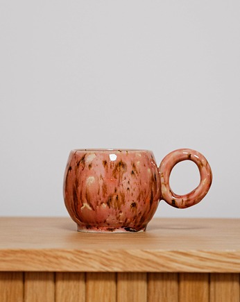 Kubek z uchem, Burchart Studio