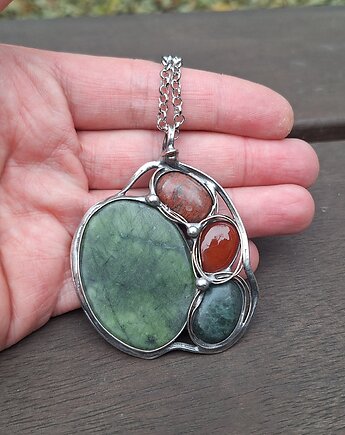 Na jesień - wisiorek, po drugiej stronie lustra