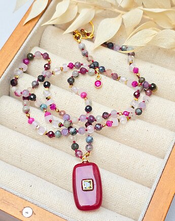 Supełkowaniec z  Bordową Bryłką  Jadeitu, ILEA