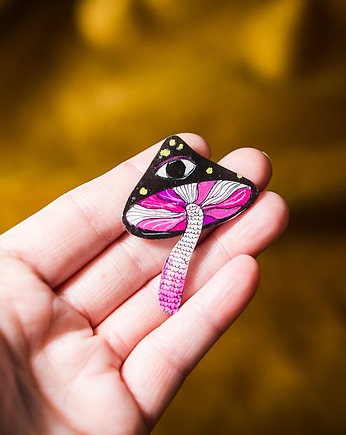 Przypinka retro grzyb, Pintura