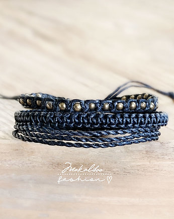 3xJust Black, Makaliboo